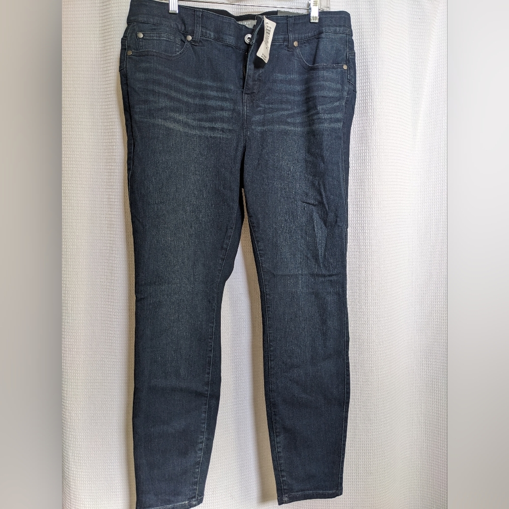 Torrid skinny jeans size 18
